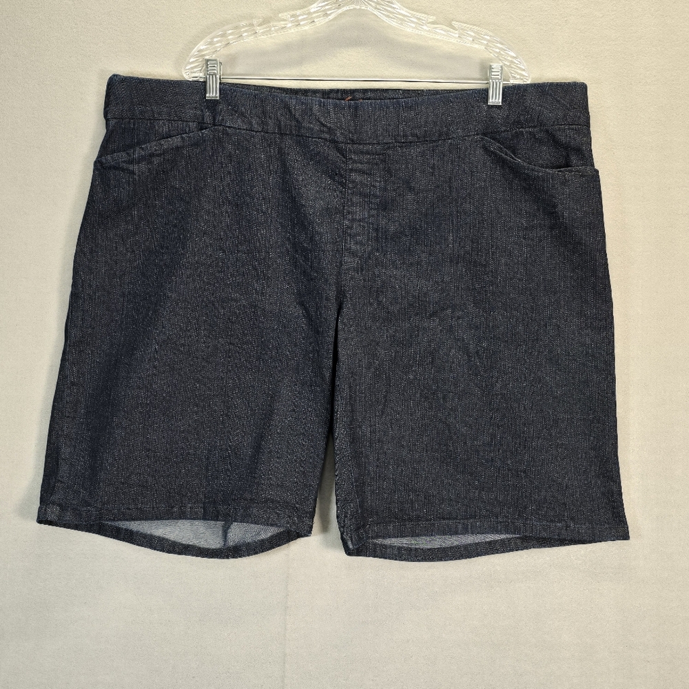 Chic Classic Collection  Denim Bermuda  Shorts Dark Blue Size 24W( 47 X 10.5in)